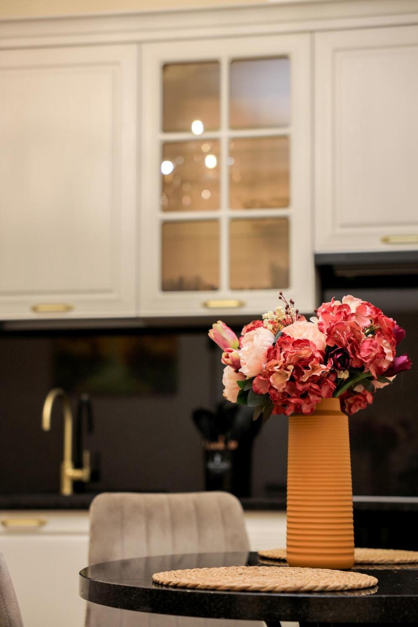 יירבאן 4Elements Apartments מראה חיצוני תמונה