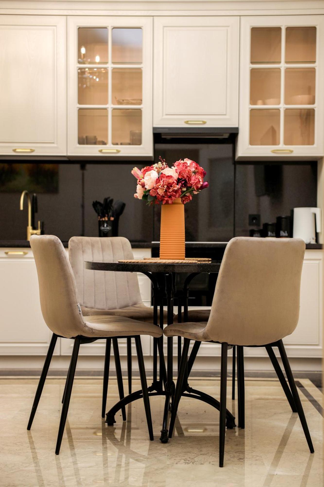 יירבאן 4Elements Apartments מראה חיצוני תמונה
