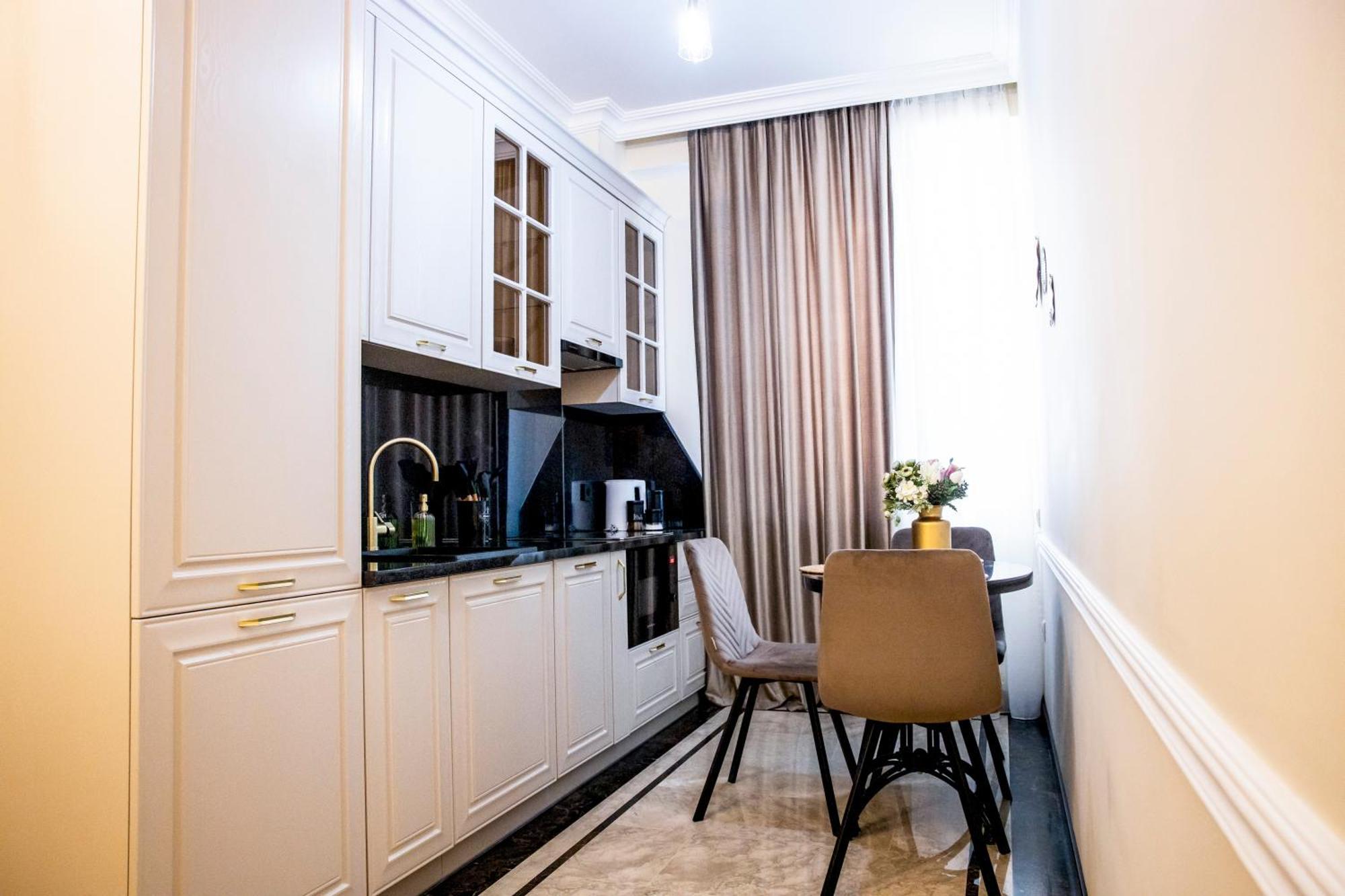 יירבאן 4Elements Apartments מראה חיצוני תמונה